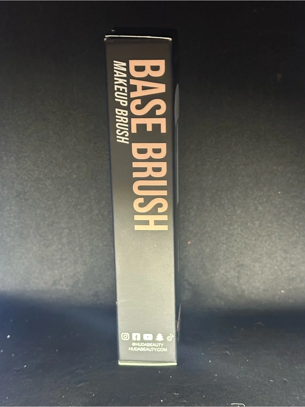 🆕 Huda Beauty Base Brush Mini ✨unused in box✨